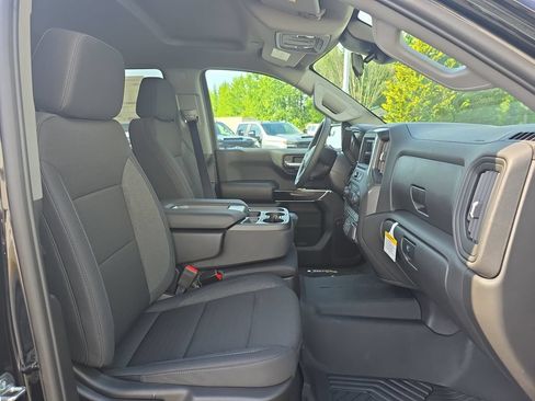 New 2026 Chevrolet Silverado 1500 Custom Trail Boss w/ Midnight Edition AWD/4WD image 10