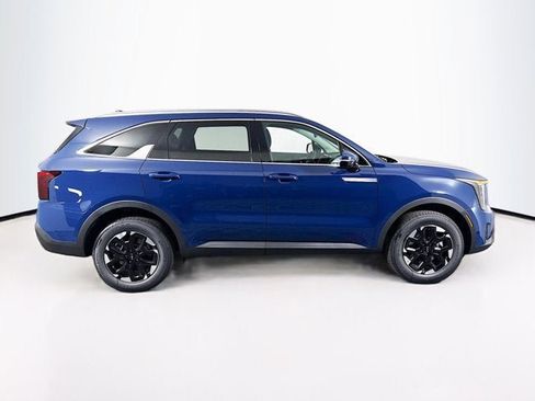 New 2026 Kia Sorento S AWD/4WD image 4