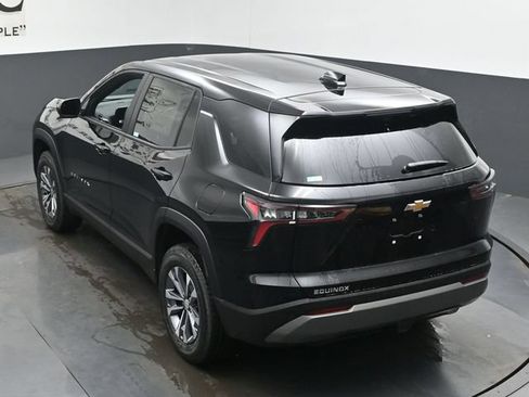 New 2026 Chevrolet Equinox LT w/ Convenience Package II FWD image 19