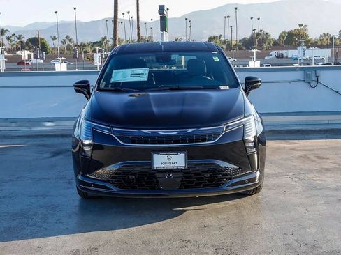 New 2027 Chrysler Pacifica Select FWD image 3