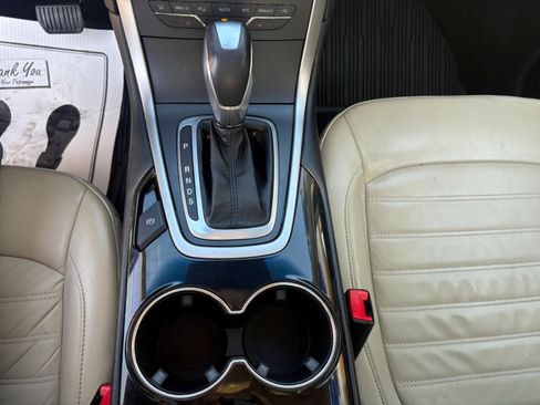 Used 2018 Ford Edge SEL w/ Equipment Group 201A image 16