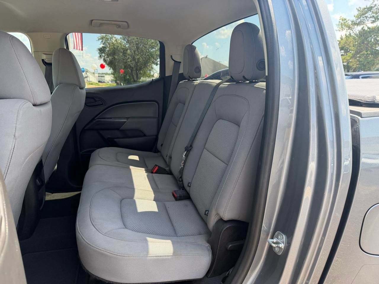 Used 2020 Chevrolet Colorado W/T w/ WT Convenience Package RWD image 13