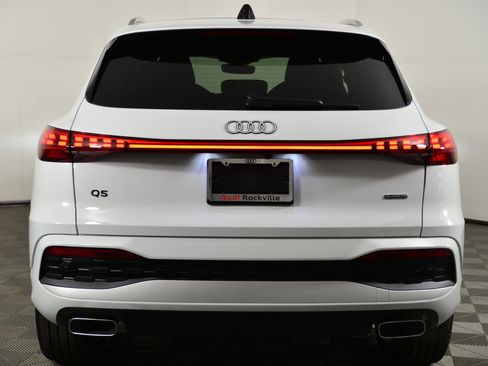 New 2025 Audi Q5 Premium Plus image 8