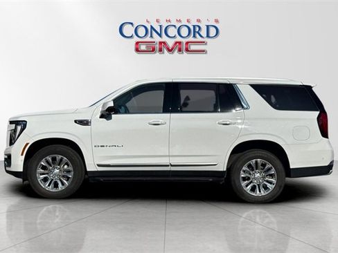 Used 2025 GMC Yukon Denali image 7
