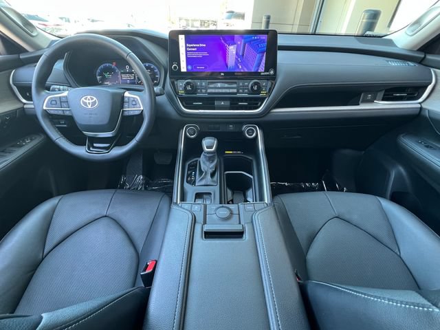 Used 2026 Toyota Grand Highlander FWD image 38