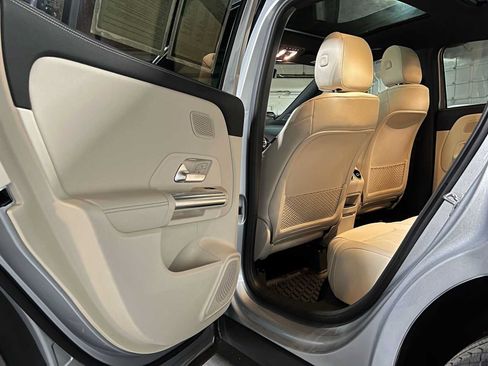 Certified 2026 Mercedes-Benz GLA 250 4MATIC image 18