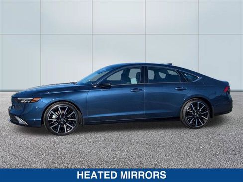 Used 2024 Honda Accord Touring image 2