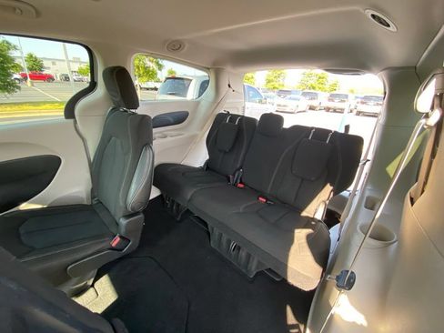 Used 2023 Chrysler Voyager LX FWD image 24