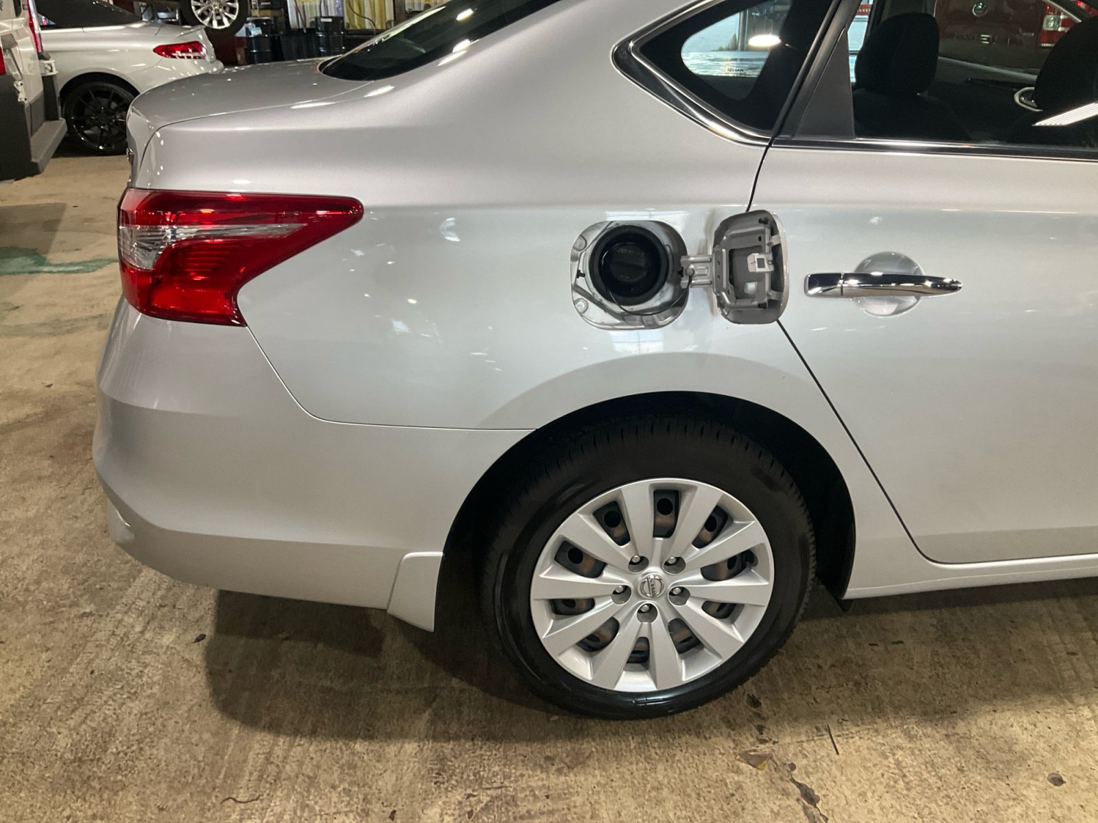 Used 2017 Nissan Sentra SV w/ All Weather Package FWD image 30