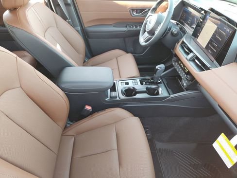 New 2026 Subaru Outback Touring AWD/4WD image 10