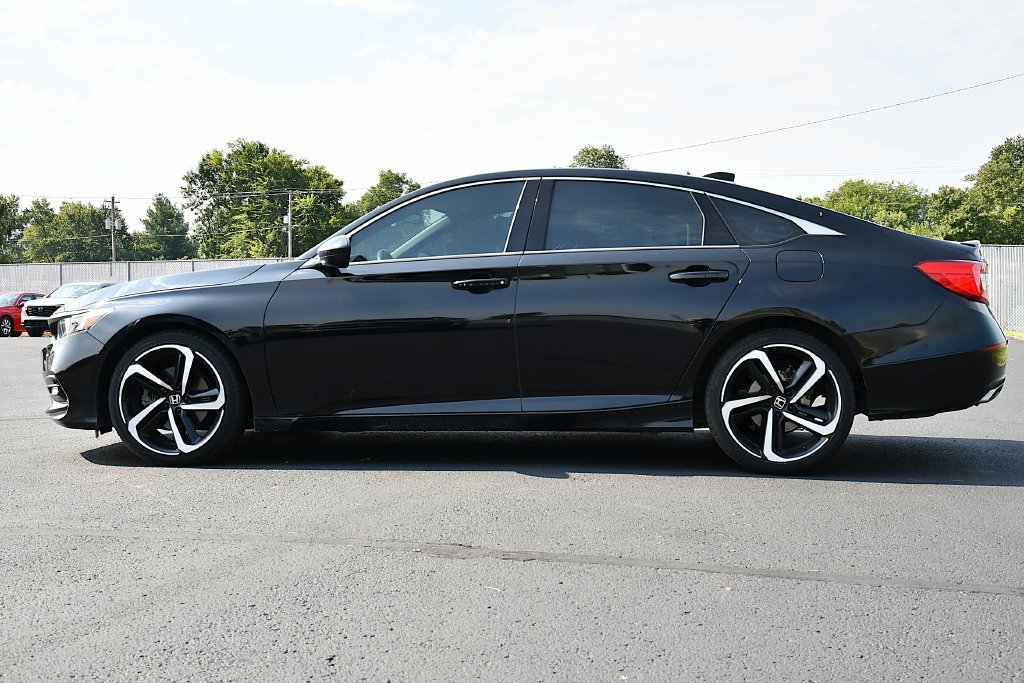 Used 2018 Honda Accord Sport image 4