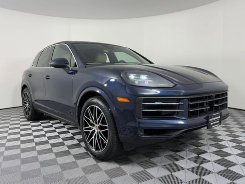 Used 2025 Porsche Cayenne S image 7