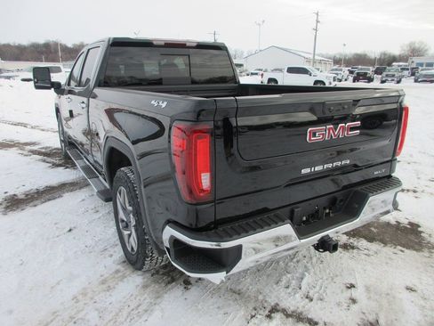 New 2026 GMC Sierra 1500 SLT w/ SLT Premium Plus Package image 9