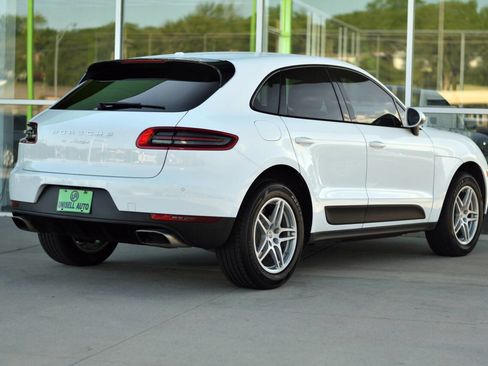 Used 2017 Porsche Macan AWD/4WD image 9