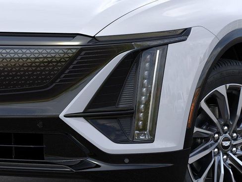 New 2027 Cadillac Lyriq Premium Sport AWD/4WD image 10