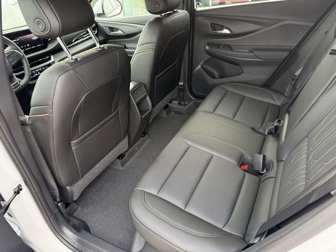 New 2026 Buick Envista Avenir image 11