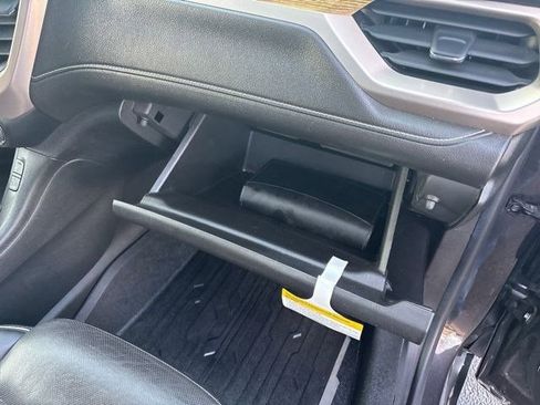 Used 2018 GMC Acadia Denali image 46