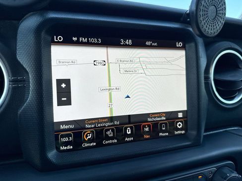 Used 2021 Jeep Wrangler Unlimited Sahara w/ Cold Weather Group AWD/4WD image 15