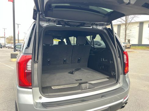 Used 2025 GMC Yukon XL Denali image 27
