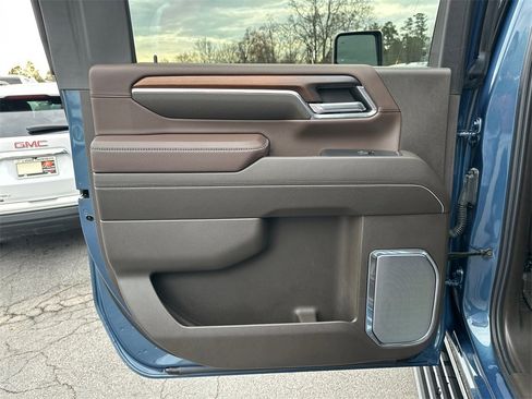 Used 2024 GMC Sierra 2500 Denali w/ Denali Reserve Package image 22