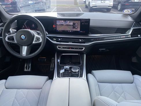 Used 2024 BMW X5 xDrive40i w/ M Sport Package AWD/4WD image 15