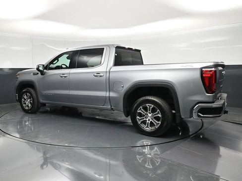 Used 2025 GMC Sierra 1500 SLT AWD/4WD image 10