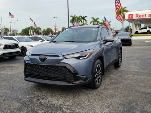 Used 2024 Toyota Corolla Cross AWD Hybrid image 5
