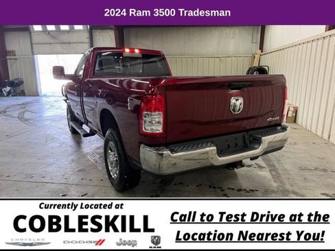 Used 2024 RAM 3500 Tradesman w/ Chrome Appearance Group AWD/4WD image 6
