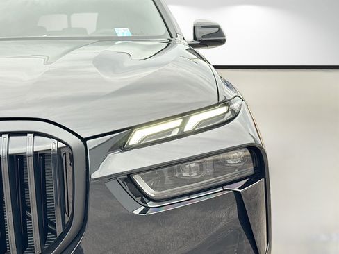 New 2027 BMW X7 xDrive40i w/ Executive Package AWD/4WD image 9