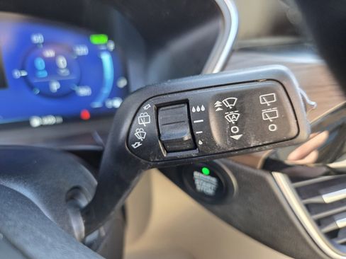 Used 2020 Ford Escape Titanium w/ Titanium Premium Package 2.0 image 30