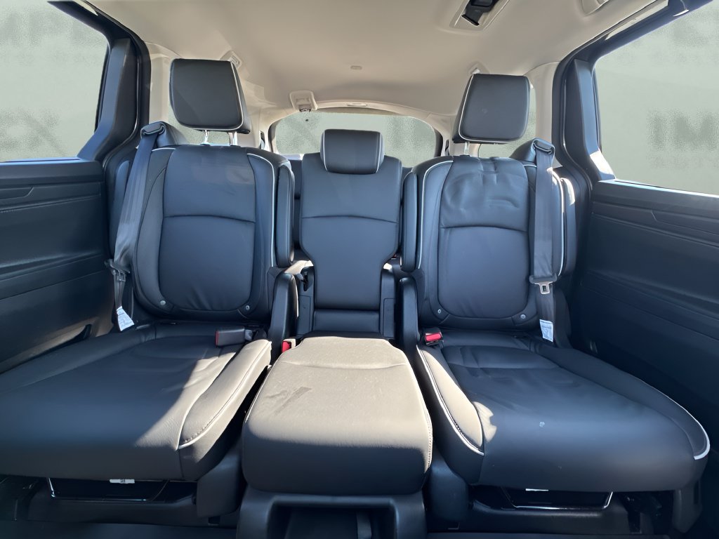 Used 2026 Honda Odyssey Touring image 11