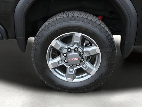 Used 2025 GMC Sierra 2500 SLT w/ SLT Premium Package AWD/4WD image 9