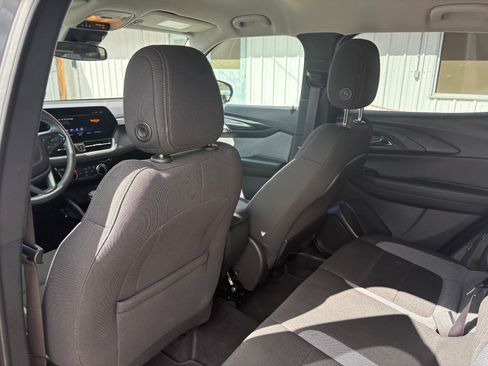 Used 2025 Chevrolet TrailBlazer LT image 20
