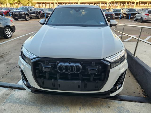 Used 2026 Audi Q7 3.0T Premium Plus AWD/4WD image 2