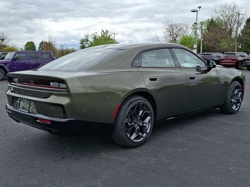 New 2026 Dodge Charger R/T AWD/4WD image 3