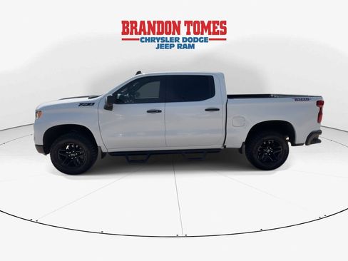 Used 2024 Chevrolet Silverado 1500 LT Trail Boss w/ LT Trail Boss Premium Package AWD/4WD image 5
