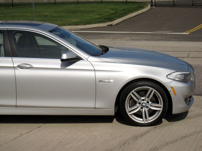 Used 2013 BMW 550i Sedan RWD image 7