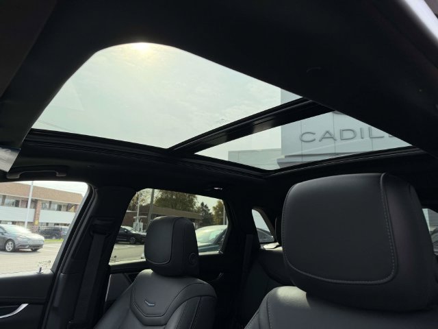 Certified 2024 Cadillac XT5 Premium Luxury AWD/4WD image 21