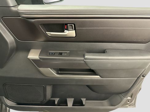 Used 2022 Toyota Tundra SR5 image 33