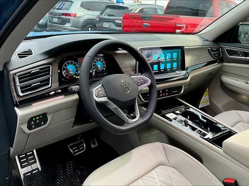 New 2025 Volkswagen Atlas SEL Premium R-Line image 8