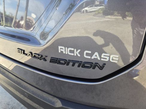 Used 2025 Honda Pilot Black Edition image 14