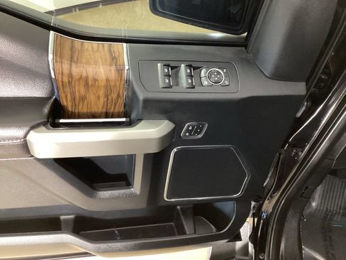 Certified 2019 Ford F150 Lariat w/ Equipment Group 502A Luxury AWD/4WD image 13