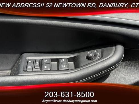 Used 2023 Jeep Grand Cherokee 4WD 4xe image 13