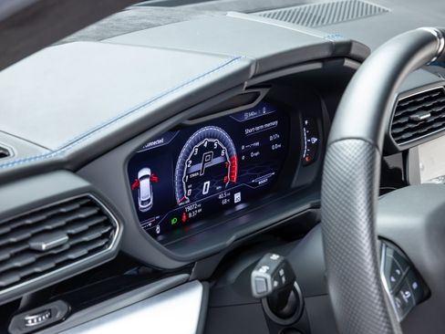 Used 2019 Lamborghini Urus image 91