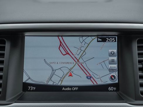 Used 2019 Nissan Pathfinder SL image 22