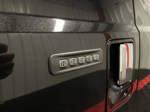 Used 2015 Ford F350 Platinum image 15