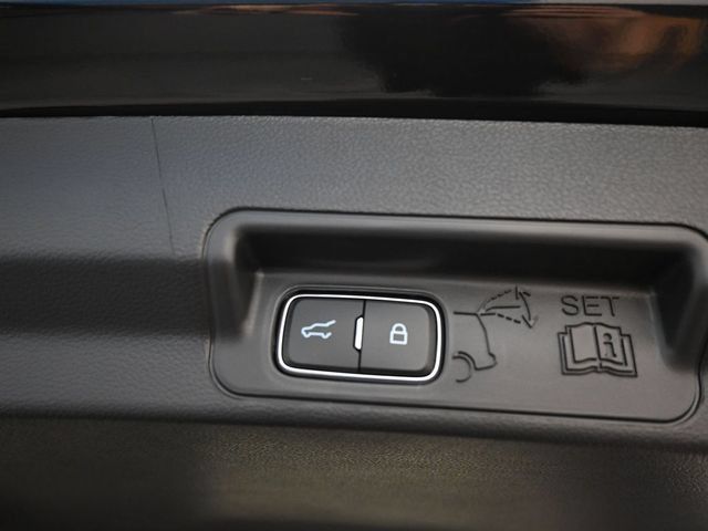 New 2025 Ford Explorer Active w/ Active Comfort Package RWD image 9