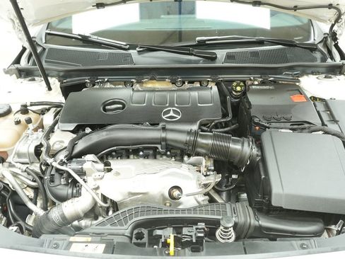 Used 2022 Mercedes-Benz CLA 250 image 34