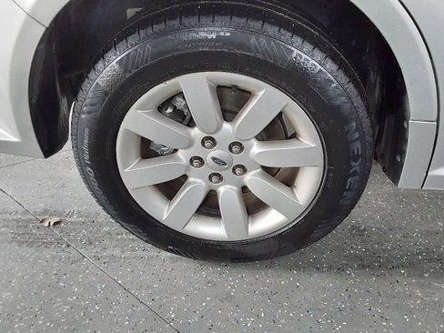Used 2009 Ford Flex SE FWD image 20