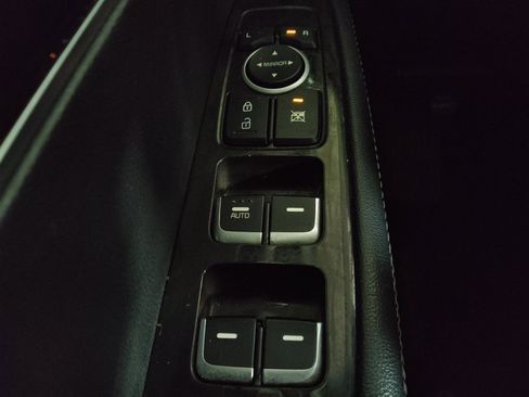 Used 2017 Kia Sorento LX image 27